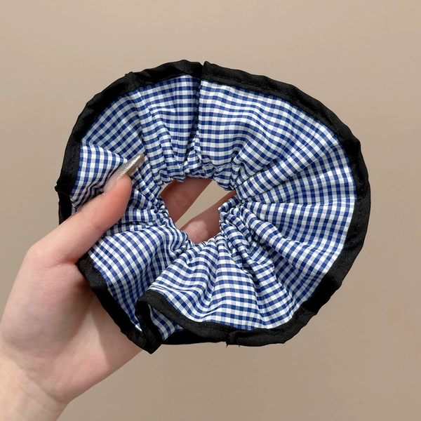 1# black border blue grid-17cm