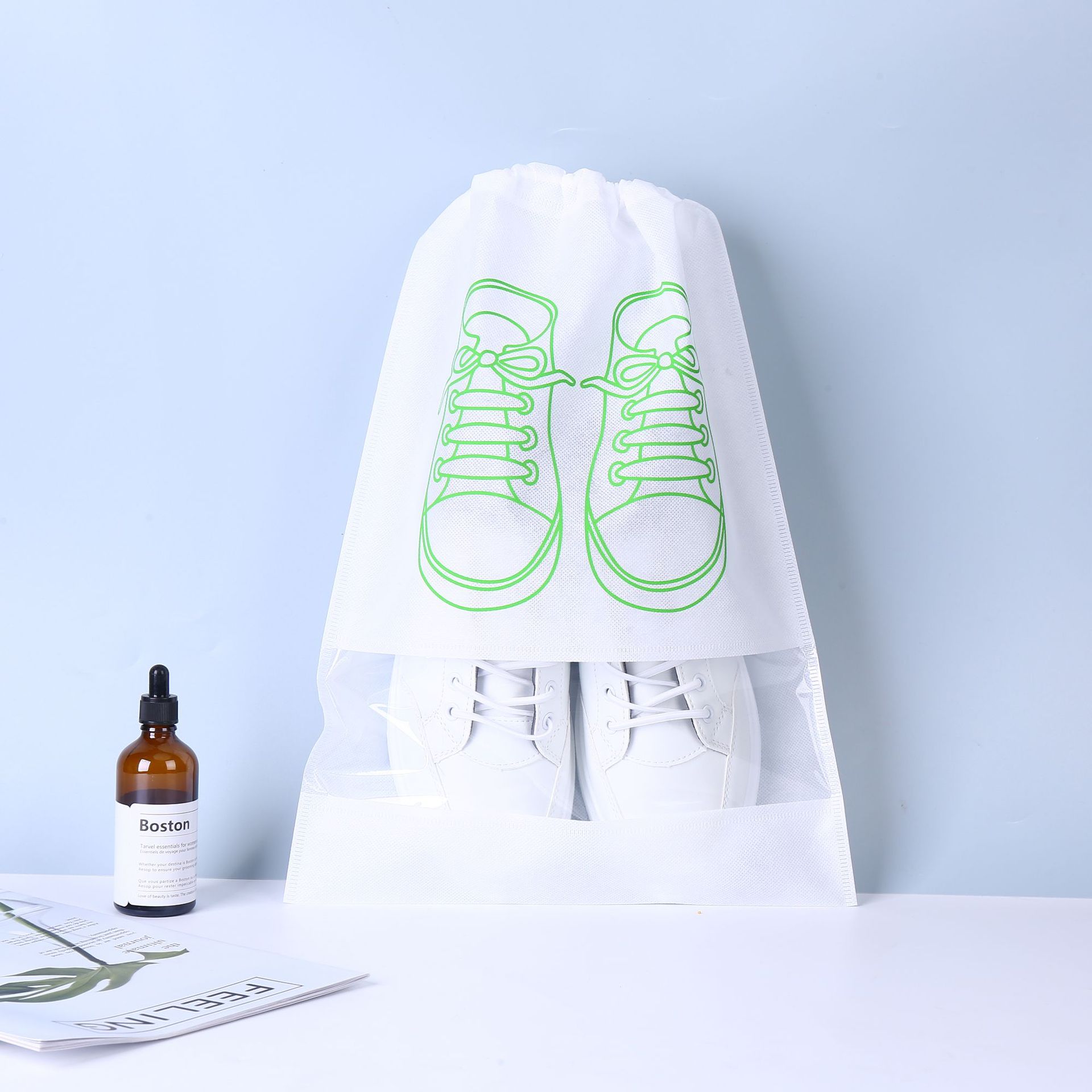 Blanco; pequeño 27*36 cm de altura