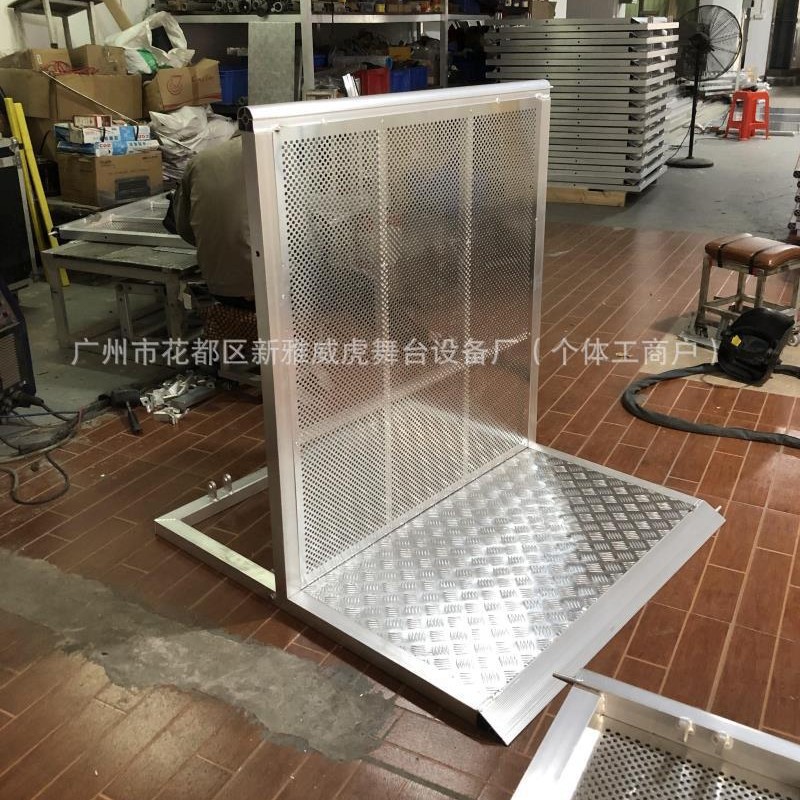 铝合金护栏、防爆护栏、隔离护栏， 演出护栏，观众护栏、围栏