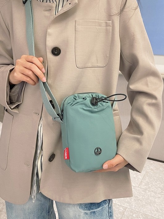 Nuevo bolso cruzado, bolso multifuncional para teléfono móvil, bolso de hombro informal impermeable, bolso para botella de agua, bolso para taza de agua para deportes y fitness para mujer