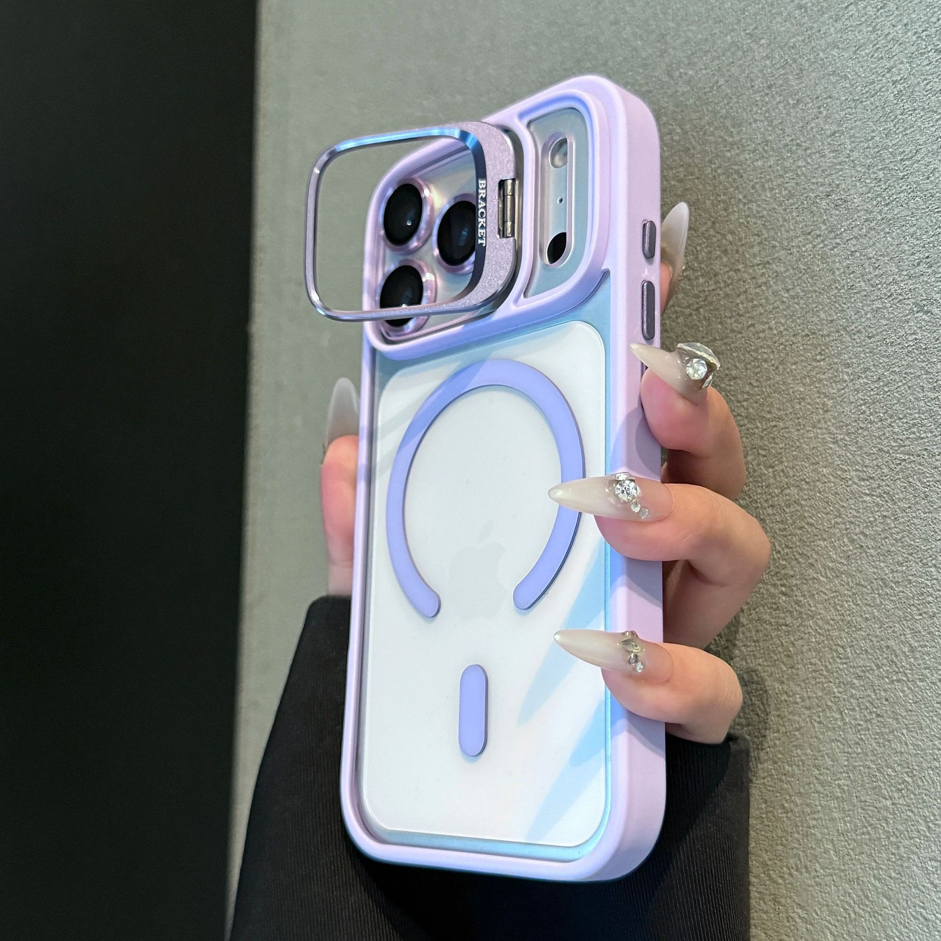 Magnetic Charging Is Suitable for Apple 17 Mobile Phone Cases, Transparent Frosted iPhone 17 Promax Lens Bracket Protective Cover