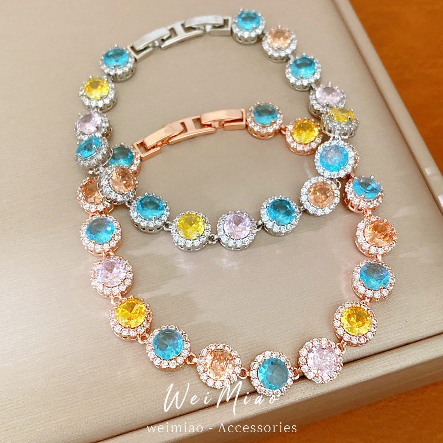 Personalidad temperamento pulsera de hebilla redonda de piedra de silicio ligera lujo nicho pulsera de alta sensación de moda exquisita joyería de mano versátil