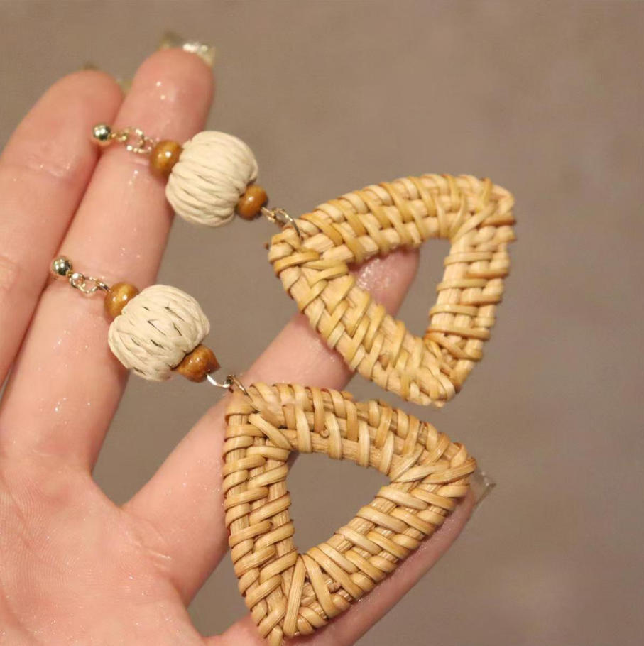 Caña de caída pendientes simple gancho bohemio nicho de moda temperamento de alta sensación auriculares al por mayor mujeres image 9