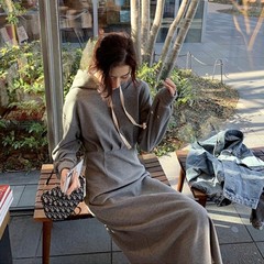 秋冬季2025年新款女法式温柔气质高级感长裙打底卫衣长袖连衣裙子