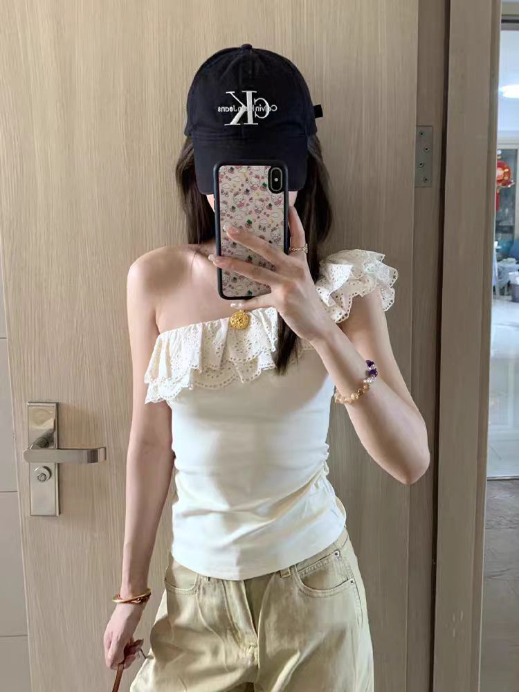 Jianmanni French-Style Lace Ruffle Asymmetrical Neckline Off-Shoulder T-Shirt for Women, Pure and Sexy, Slim Fit, Versatile Top for Summer