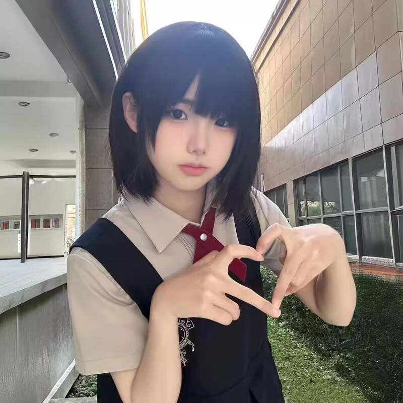 Short Hair Wig for Women, Rose Net Natural Breathable Air Bangs Bob Hairstyle, Daily Synthetic Fiber Full Wig Short Hair Wig for Women, Rose Net Natural Breathable Air Bangs Bob Hairstyle, Daily Synthetic Fiber Full Wig