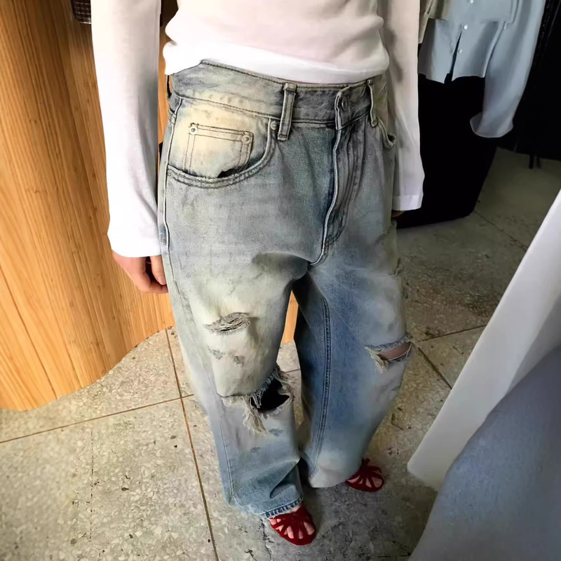 New We Are Vintage Distressed Color-Washed Ripped Jeans from Dongdaemun, South Korea, for the Spring of 2026