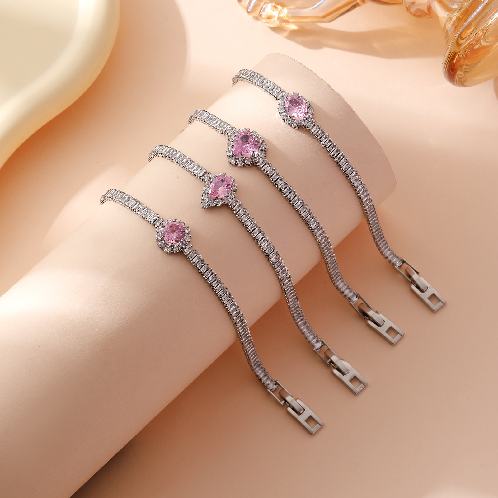 11g Weight Zircon Inlay Material Bracelets Classification Copper Chain Material 1 Piece Quantity Daily Occasion Copper Material Water Droplets, Heart Shape, Flower Pattern Women's Gender Inlay Design Shiny, IG Style Style Copper Inlay Water Droplets Heart Shape Flower Zircon Copper Bracelets 2