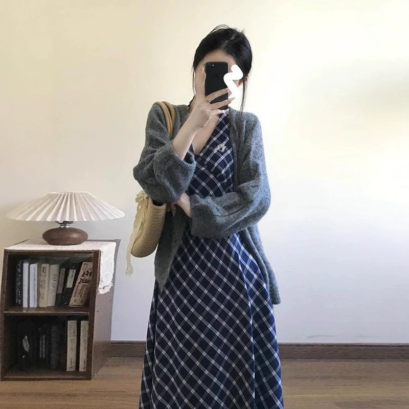 Tall 172cm Extended Version Summer French-Style Halter V-Neck Strap Dress, Elegant and Slimming Blue Plaid Long Dress