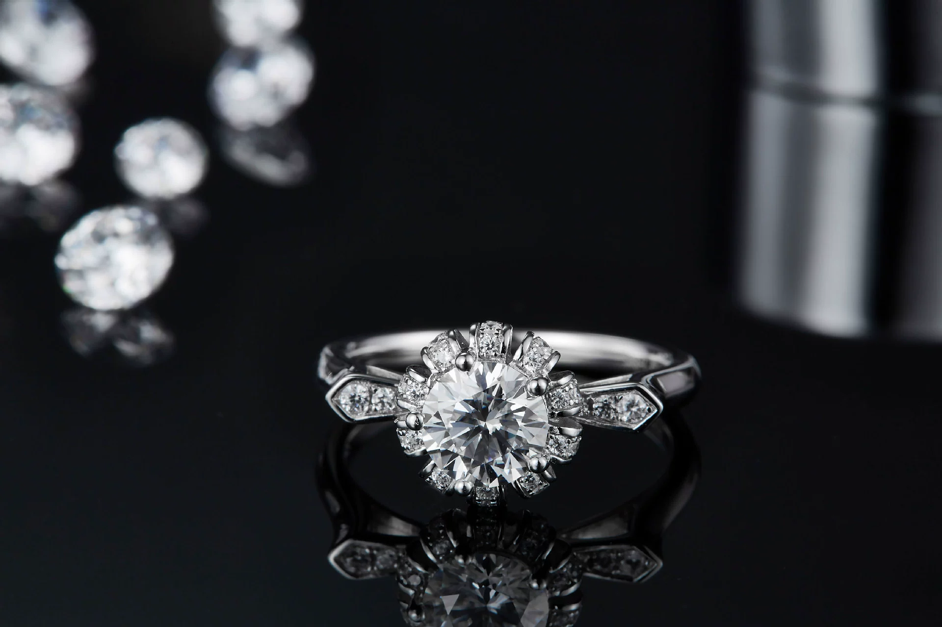 华莎珠宝 Ring with stone, classic accessory for St. Valentine's Day, 1 carat