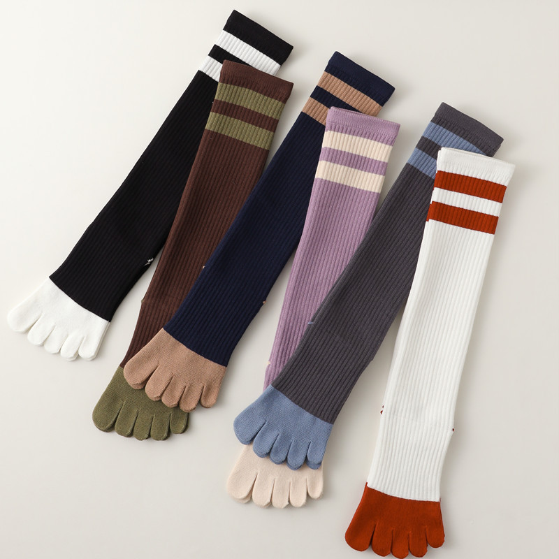 Professional Five-Finger Yoga Socks with Separate Toes, Professional Non-Slip Pilates Pressure Calf Socks, Women's Sports-Specific Long Socks