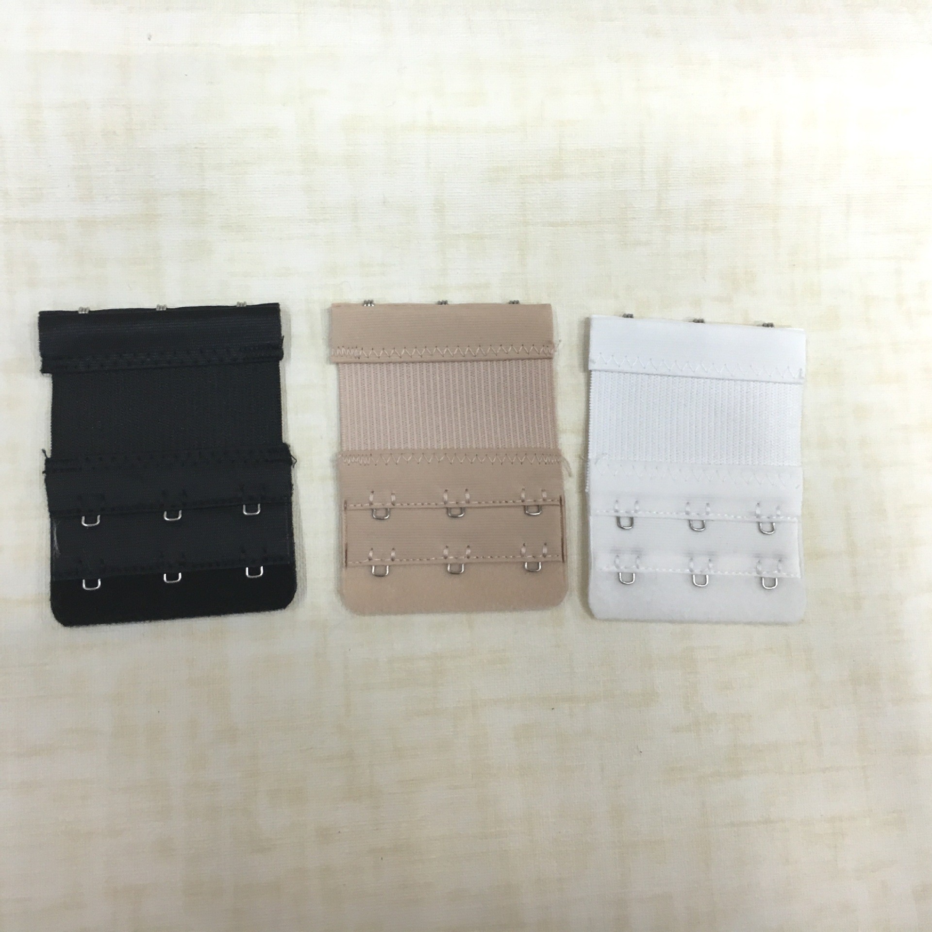 3234711513_1900196926