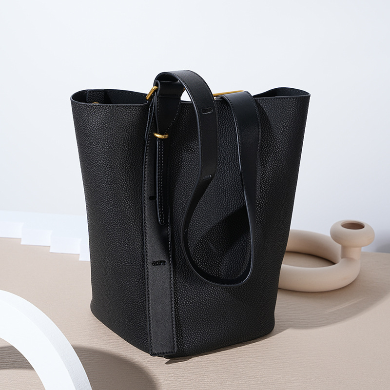 Ins Niche Design Luxury Genuine Leather Women's Shoulder Bag, Light Luxury Commuter Cowhide Large Capacity Crossbody Bucket Bag - Thumbnail 8