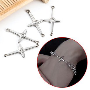�¿�P�ʮ�ּܵ��������荂�����Ů���е������ƷDIY