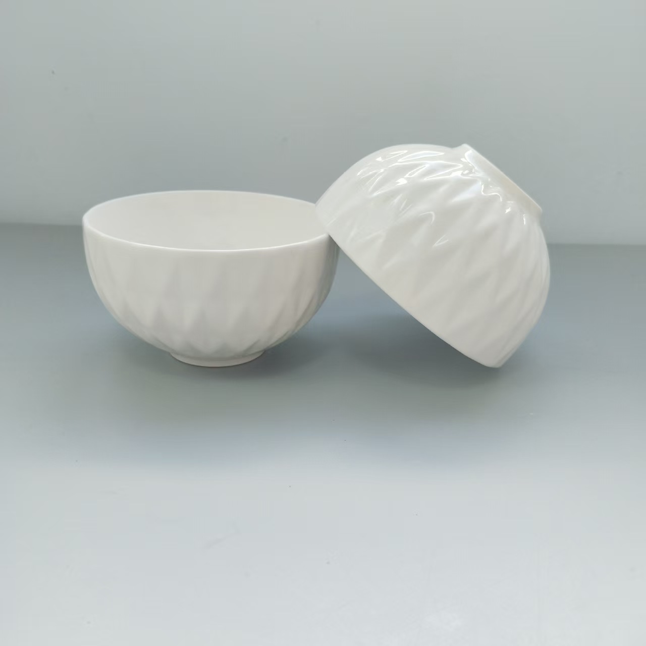 4.5 inch embossed bowl - diamond shape, 100 per box