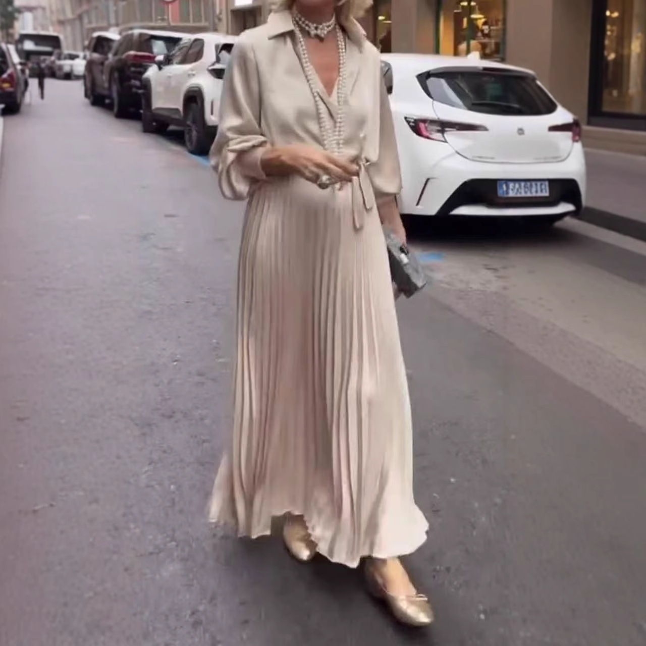 亚马逊独立站外贸春新款伞裙欧美女装时尚V领大码纯色腰带连衣裙