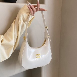 Women's Leather Bag with High-Gloss Finish, Underarm Bag with a Luxurious and Stylish New Trend, Fashionable and Colorful Matching, Solid Color Shoulder Bag, Sweet and Cool Style