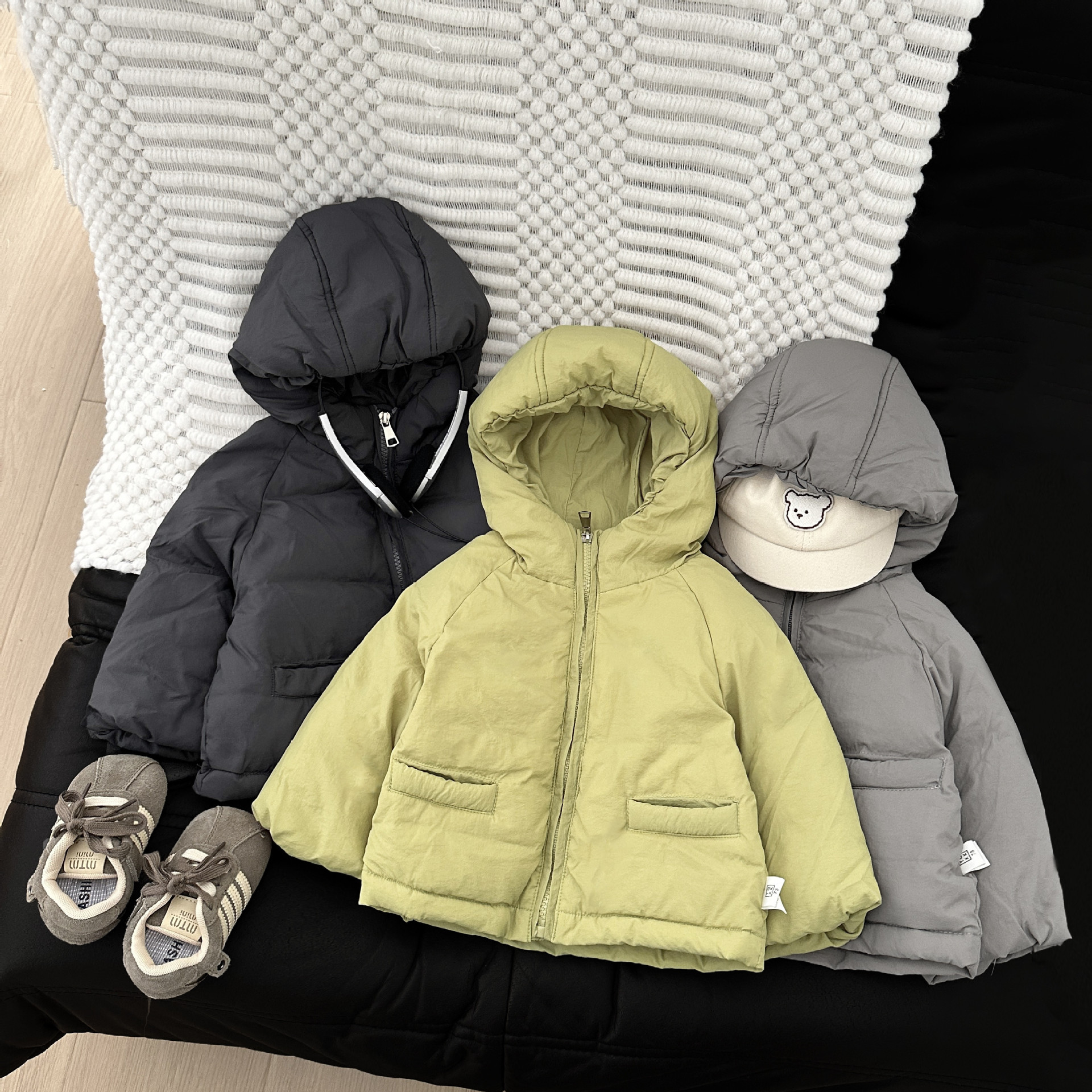 Chaqueta de invierno para niños, ropa de bebé con capuzas, chaqueta blanca delgada, chaqueta caliente para bebés, moda