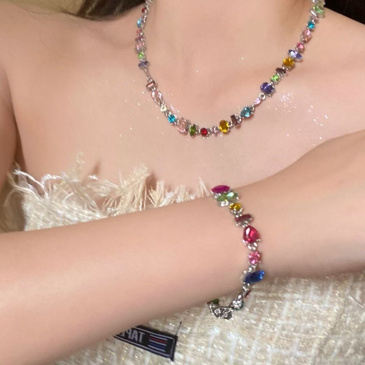 2025 Sweet Girl Summer Dopamine Color Candy Super Flash Full Diamond High-grade Collarbone Necklace Accessories
