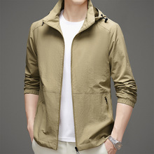 西域骆驼厂家2024新款适合冲锋衣外套防风防水春秋款情侣百搭户外