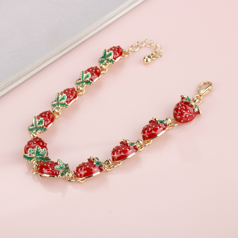 Cross-border hot selling strawberry bracelet creative fresh exquisite fruit bracelet jewelry summer ladies fashion decorative chain Cross-border hot selling strawberry bracelet creative fresh exquisite fruit bracelet jewelry summer ladies fashion decorative chain