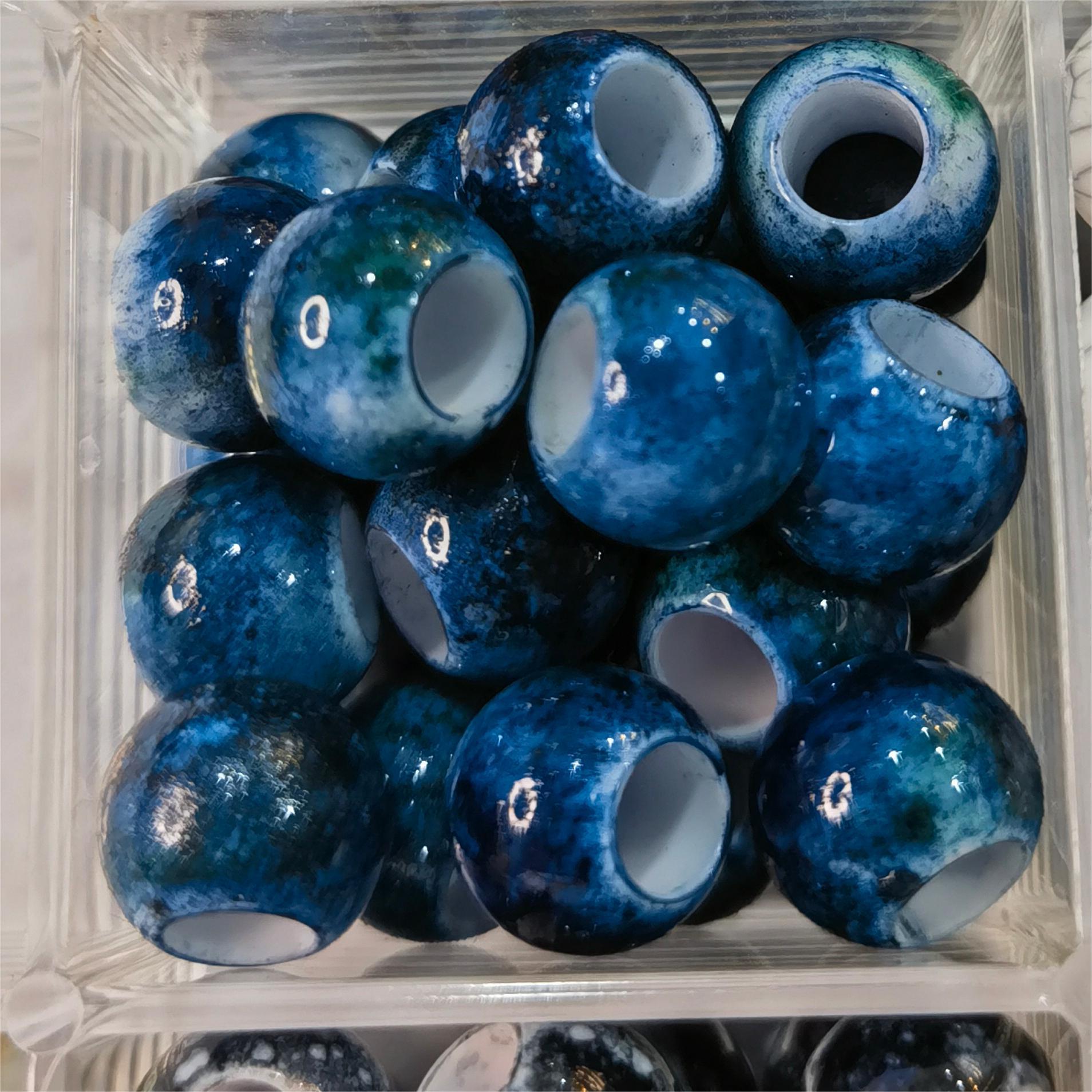 문질러진 파란색