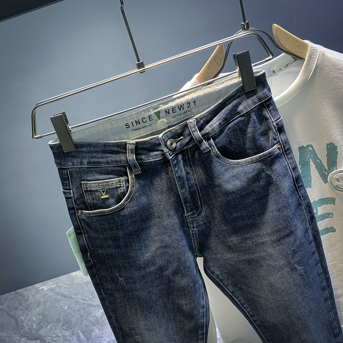 Jeans élastiques de marque de mode européenne pour les nouveaux styles de printemps et d'automne, pantalons polyvalents slim fit haut de gamme pour hommes_voghion.com