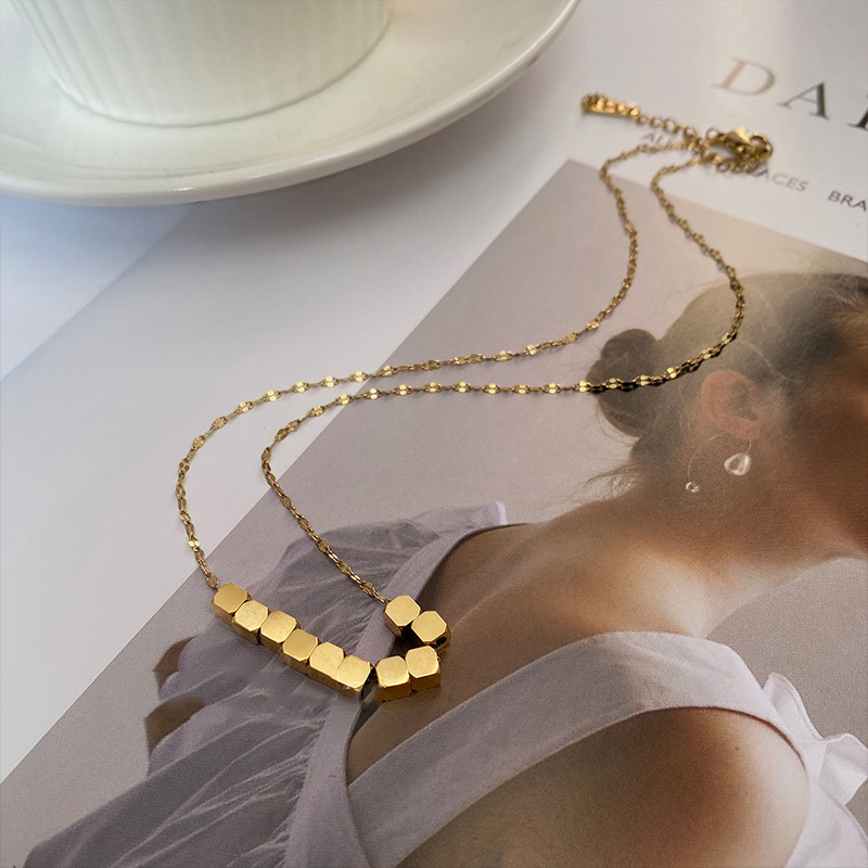 Daily Occasion Titanium Steel Material Wholesale Simple Style Geometric Titanium Steel Necklace