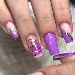 Mid-length flat grape purple lined gold foil nail art, romantic taro purple, wearable nail pieces, detachable