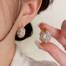 轻奢锆石法式耳环小众设计感高级小巧精致耳钉女2023年新款潮耳饰