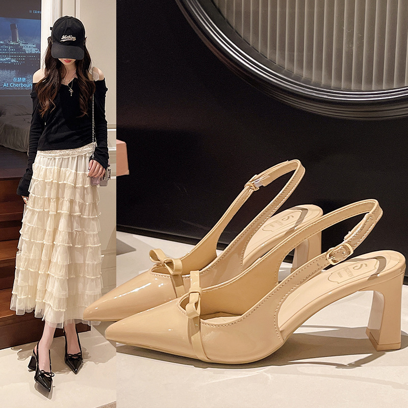 Fashionable Pointed-Toe High-Heeled Shoes with Unique Style for Women, 2026 New Model, Patent Leather with Bow, Sweet and Trendy with Thin Mid-Heel