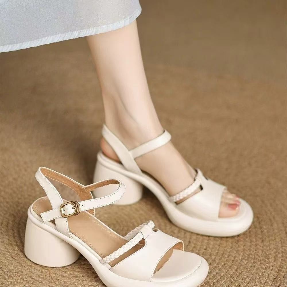 2026 verano nuevas sandalias de tacón grueso para mujeres pequeñas para aumentar la altura de los zapatos de tacones altos no cansados cómodos