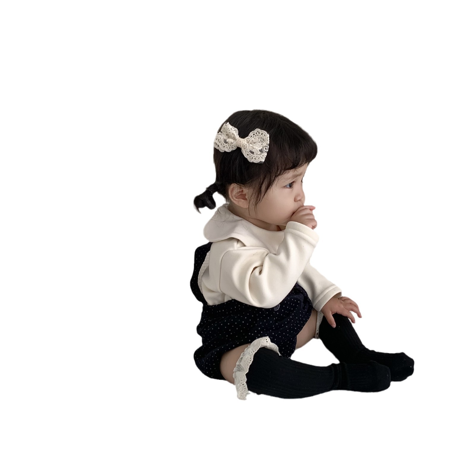 Conjunto de camisa y pantalones con tirantes para niñas, ropa infantil de estilo coreano, traje para salir de paseo para bebés en otoño e invierno.