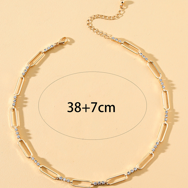 Joyería De Moda Collar De Diamantes De Cadena Simple Collar Geométrico De Lujo Ligero display picture 4