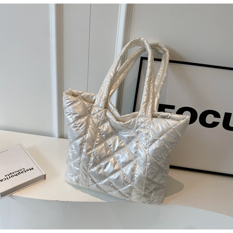 Nuova borsa da donna di grande capacità, alla moda e semplice, monospalla, borsa da ascella, borsa da viaggio versatile a forma di diamante, borsa tote a mano_voghion.com