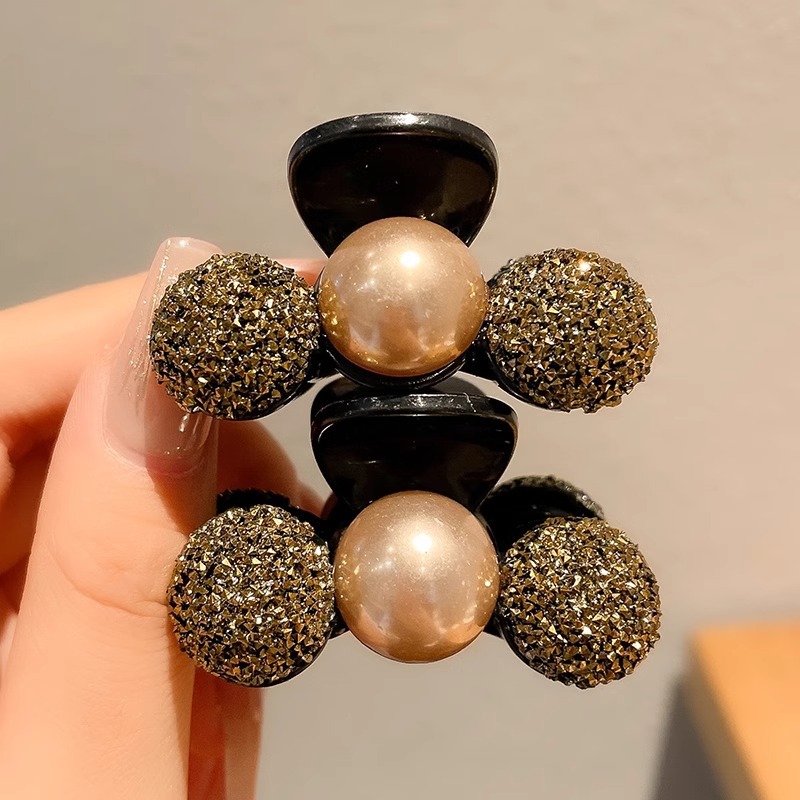 Elegante princesa cabeza pequeño clip 2024 nuevo de alta calidad Camellia perla Bangs clip horquilla clip superior accesorios para el cabello para las mujeres