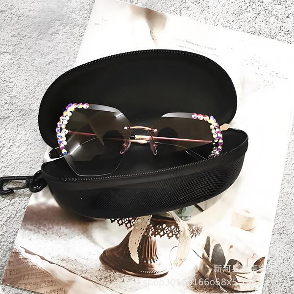Black sunglasses with zipper