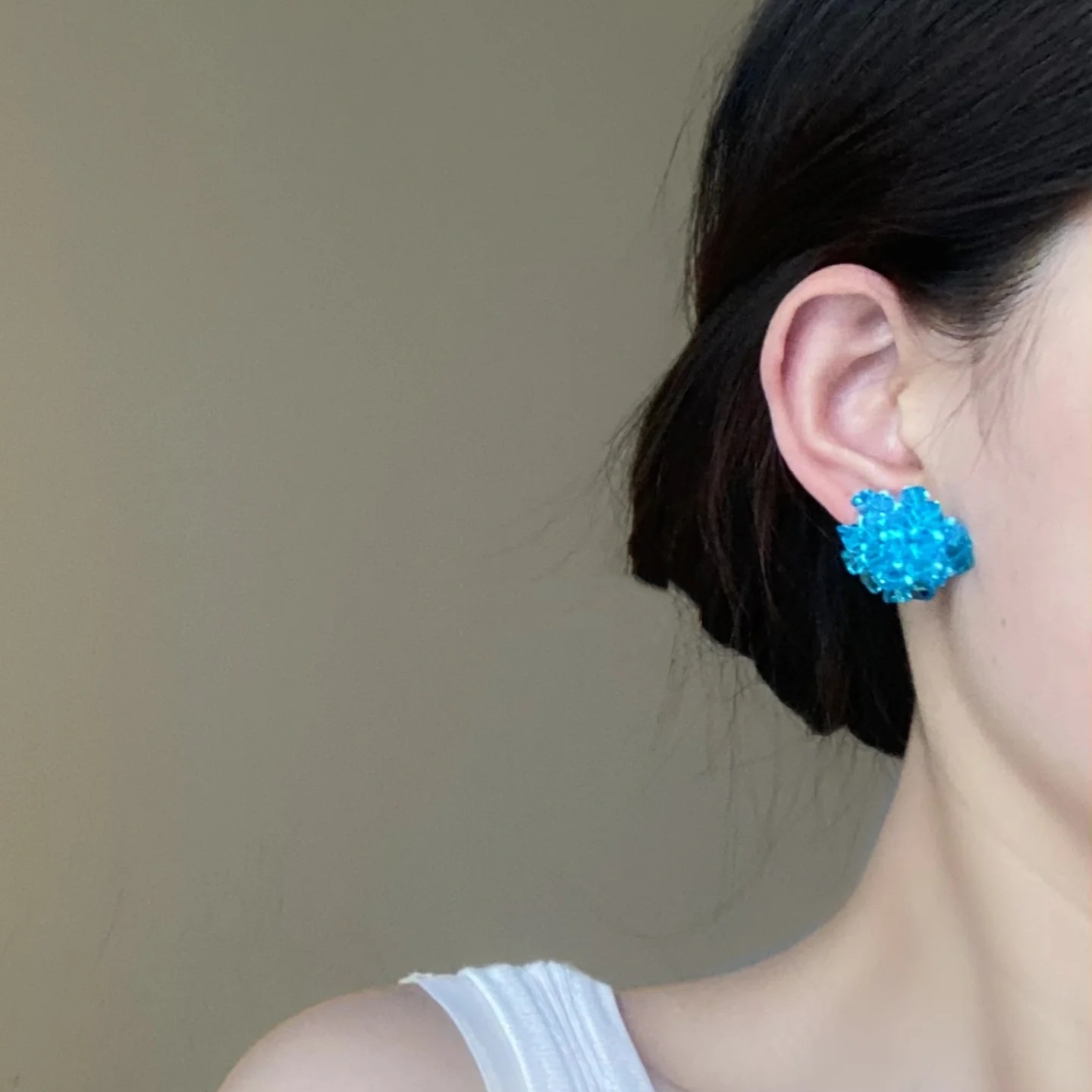 Fresh Blue Hydrangea Flower Beaded Earrings Women's Light Luxury Niche High-end Earrings Spring and Summer Unique Atmospheric Earrings