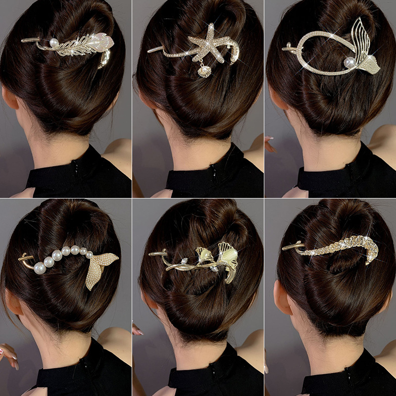 High-End New Year's Eve Fishtail Hairpin Back of Head Grabber Elegant Frog Buckle Twist Clip Autumn and Winter Hair Accessories Headdress