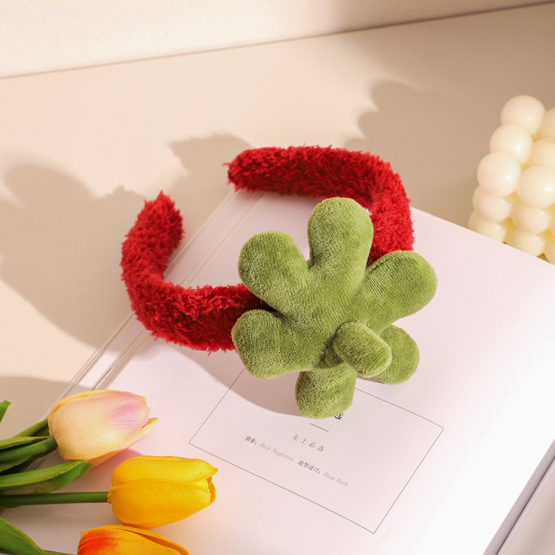 Otoño y invierno lindos estereoscópicos de peluche bandeja de cabello de dibujos animados orejas de gato orejas de conejo lavar la cara bandeja de cabello rojo al por mayor accesorios para el cabello