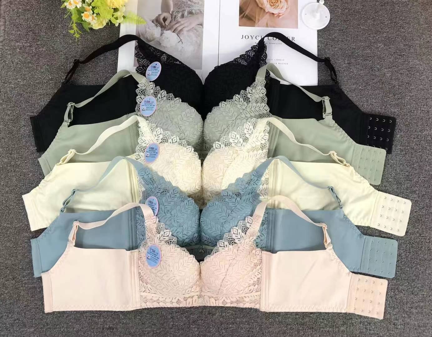 Nuevo sujetador de alta calidad de moda de encaje jacquard transpirable y cómodo ajuste lateral de pecho de cuatro filas de ropa interior de botón