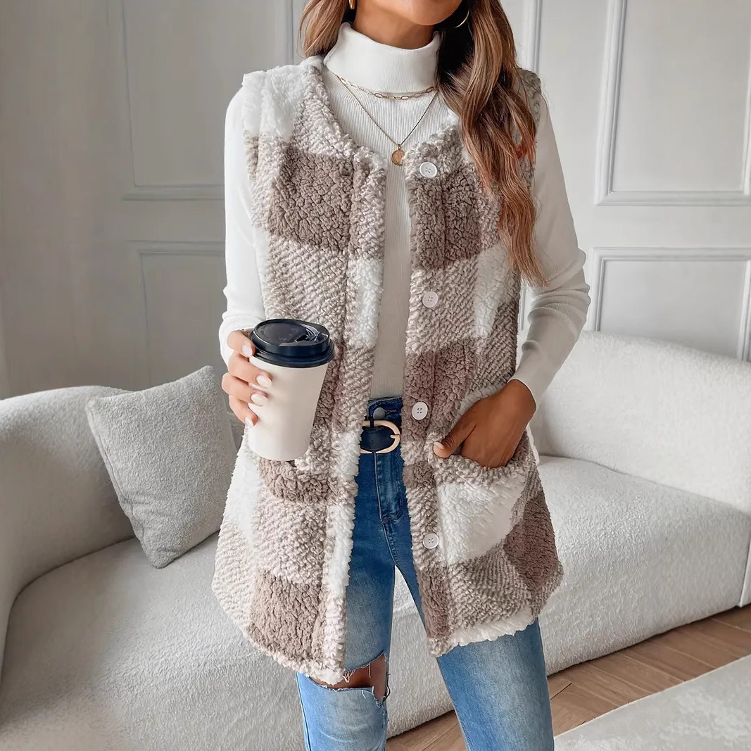 Teddy Bear Plush Vest – Oversized Faux Fur Gilet | Winter Elegance (Dark Khaki Checkered)_ecoleips.com