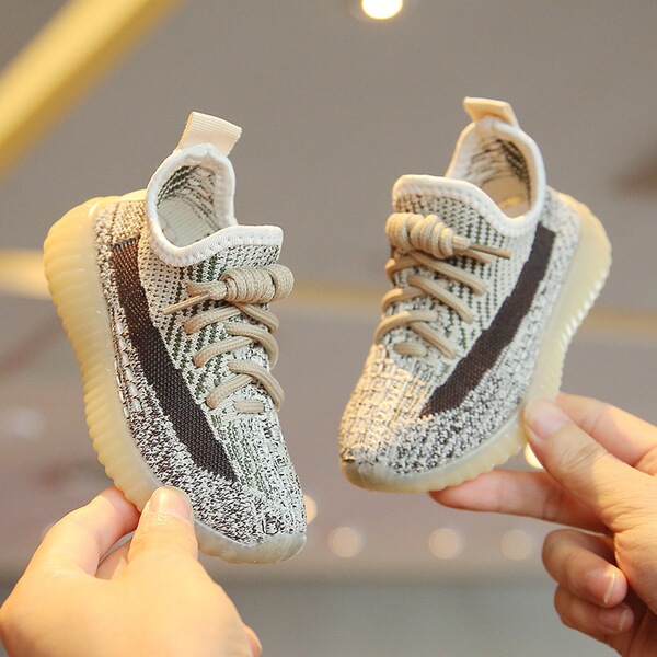 Children's sneakers