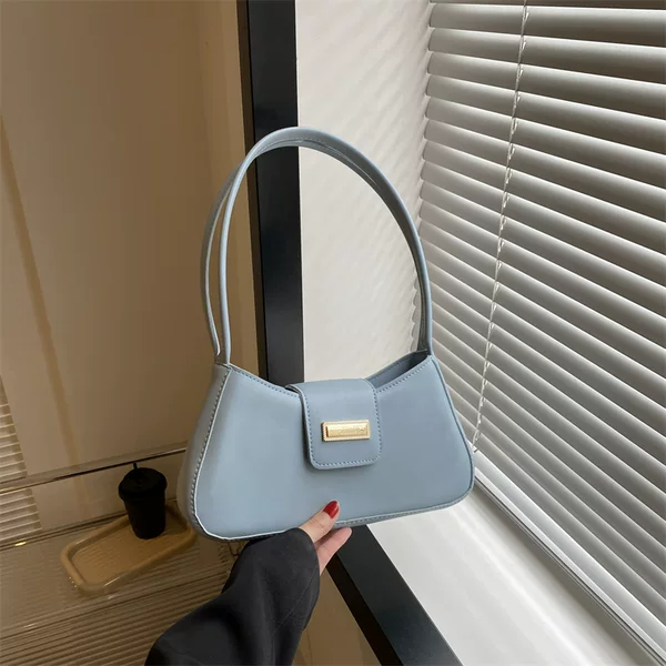 Western-Style French Niche Bags 2023 New Women's Bags Solid Color Trendy Crossbody Shoulder Underarm Baguette Bag