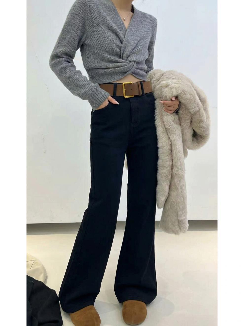 Women's High-rise White Embroidered Flared Jeans Boho Style Spring_voghion.com