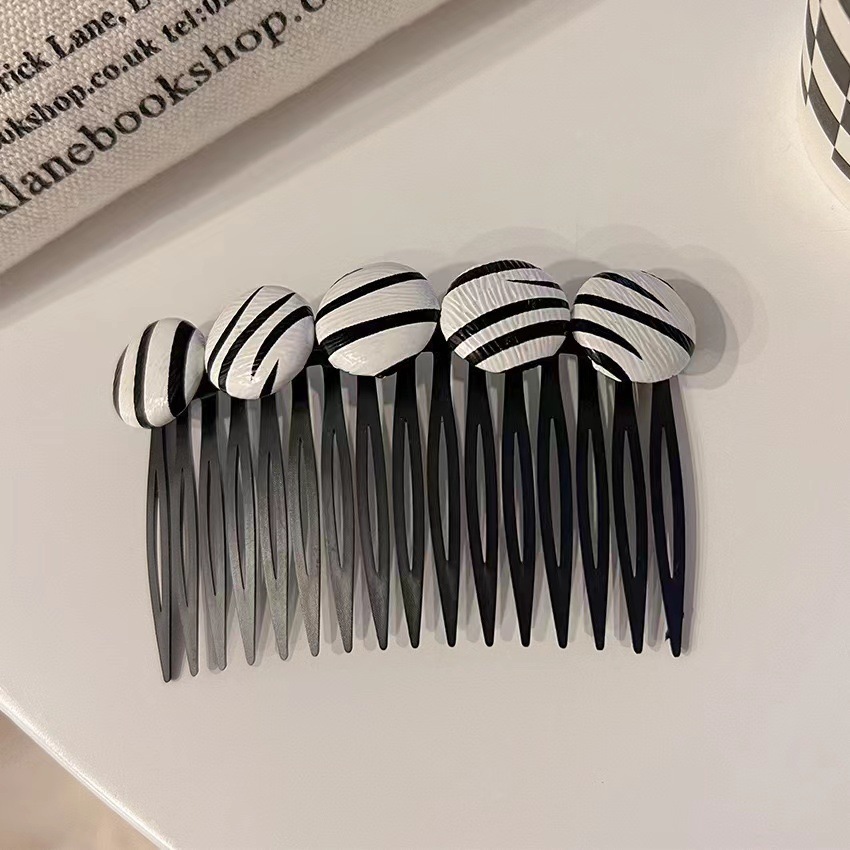 O1CN01WPpBc31xsamA0b0Fv_!!2210