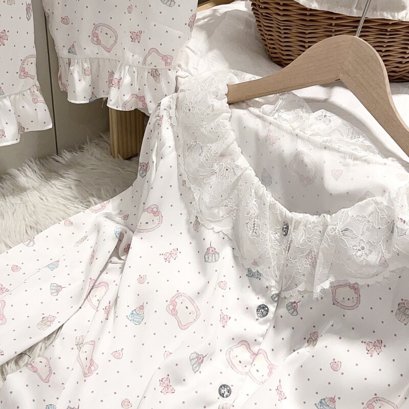 Women's Spring & Fall Long-Sleeved Silk Cartoon Kt Cat Lace Doll Collar Pajamas with Breast Pads Can Be Worn Outside Home Clothes