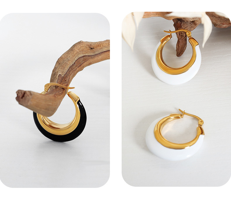 1 Pair Simple Style Color Block Plating Titanium Steel Hoop Earrings display picture 3