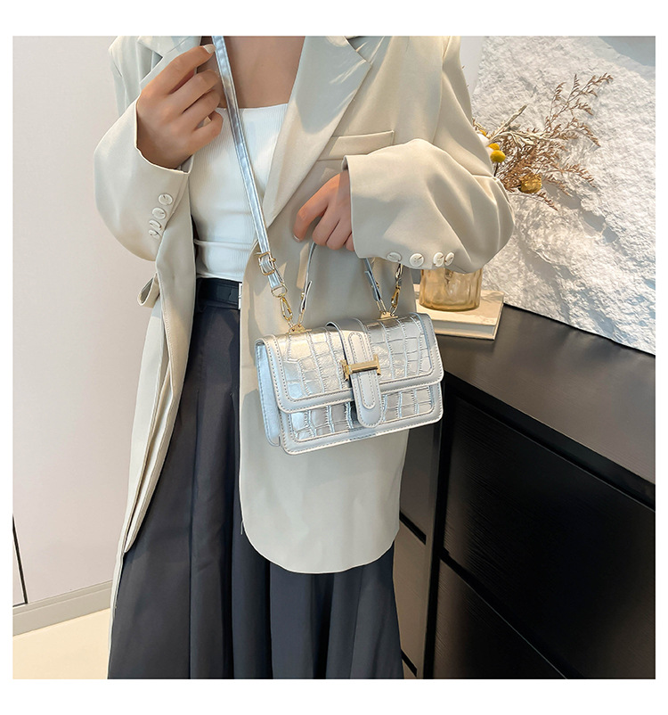 Håndholdt firkantet steinmønster 2024 Ny stil, trendy, eksklusiv, design i liten nisje, fasjonabel enkel kryssskulder_voghion.com