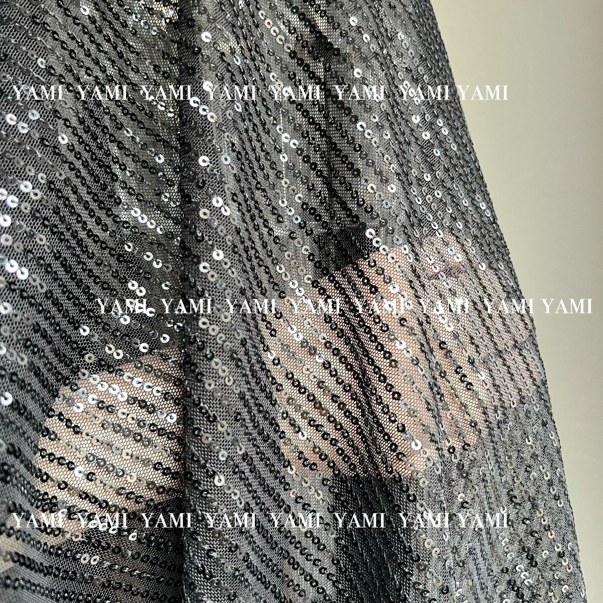 Tela de malla no elástica de poliéster bordado Hoja 3 lentejuelas de pelo Comercio exterior textil vestido de novia tela multicolor malla de lentejuelas